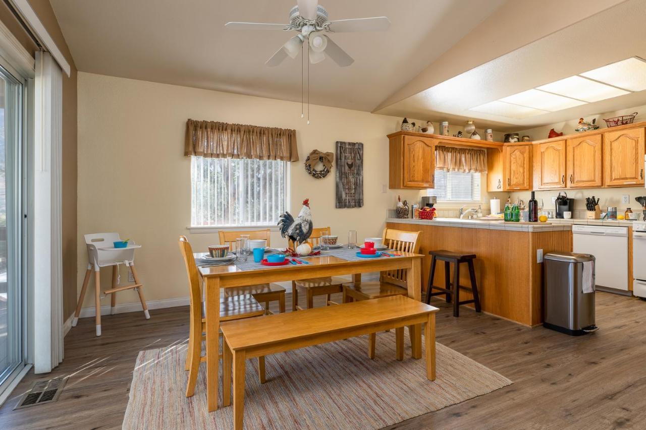 Lazy Squirrel - Cozy Family House With Full Game Room Kernville Exterior foto